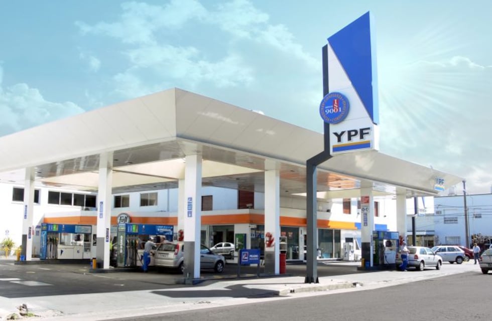 YPF comenzará a instalar cargadores para autos eléctricos en sus estaciones de servicio