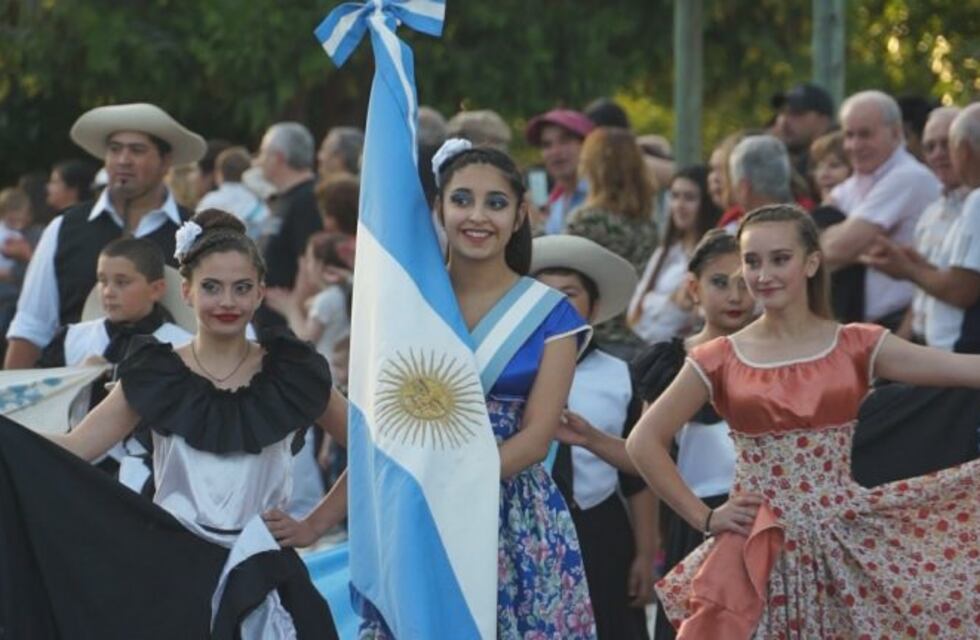 Miles de personas disfrutaron de la Fiesta del Parque Luro en Ataliva Roca