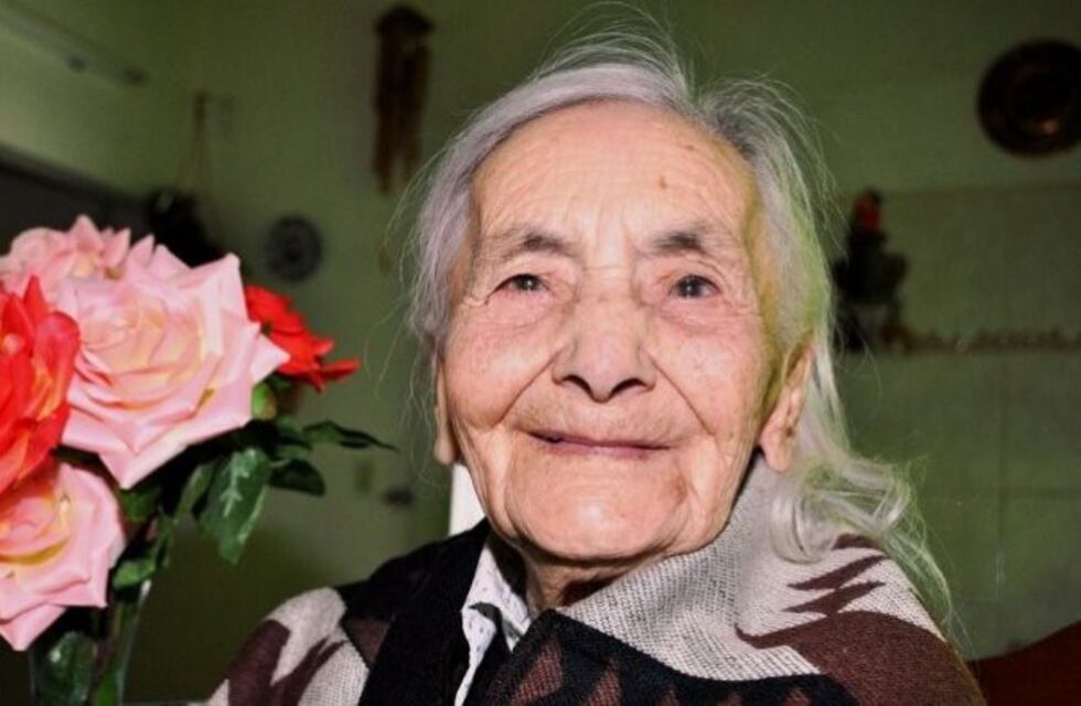 Una vecina de Zapala cumplió 100 años y festejó a la grande