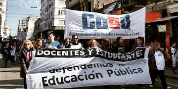 Coad continúa de paro en Rosario\u002E