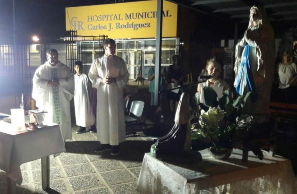 Se realizó la Misa y Procesión en honor a la Virgen del Lourdes