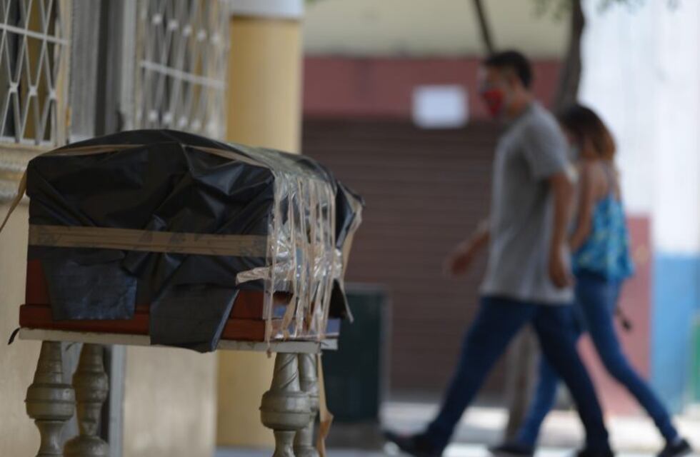 Coronavirus en Ecuador: en Guayaquil, la gente vive entre sus muertos