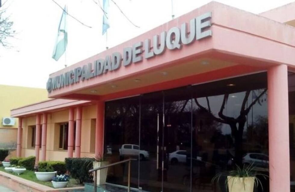 Denunciaron al Intendente de Luque por la compra de una rifa con dinero municipal