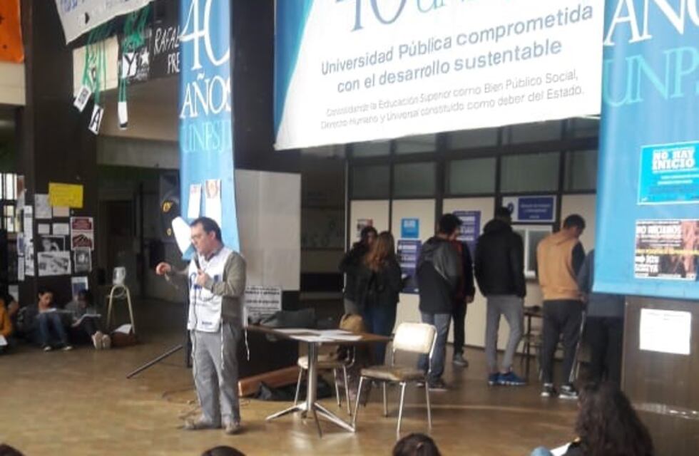 Universidad: hoy habrá un acto y abrazo simbólico al edificio