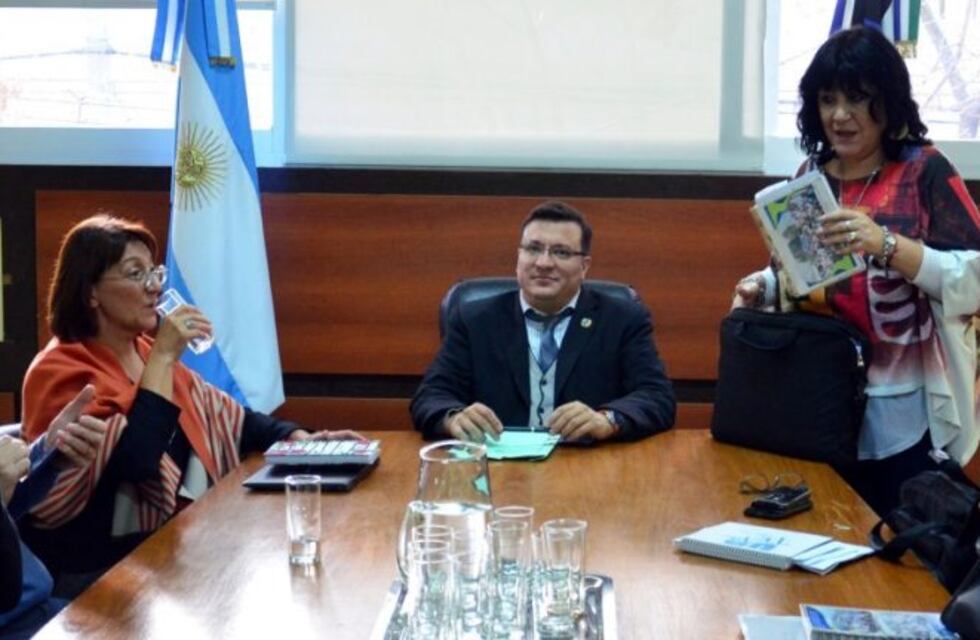 El Ejecutivo de Río Negro promete cerrar el año con subas del 8% al 10%