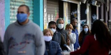 El uso de tapaboca será obligatorio en la provincia de Buenos Aires (Foto: 0221\u002Ecom\u002Ear)