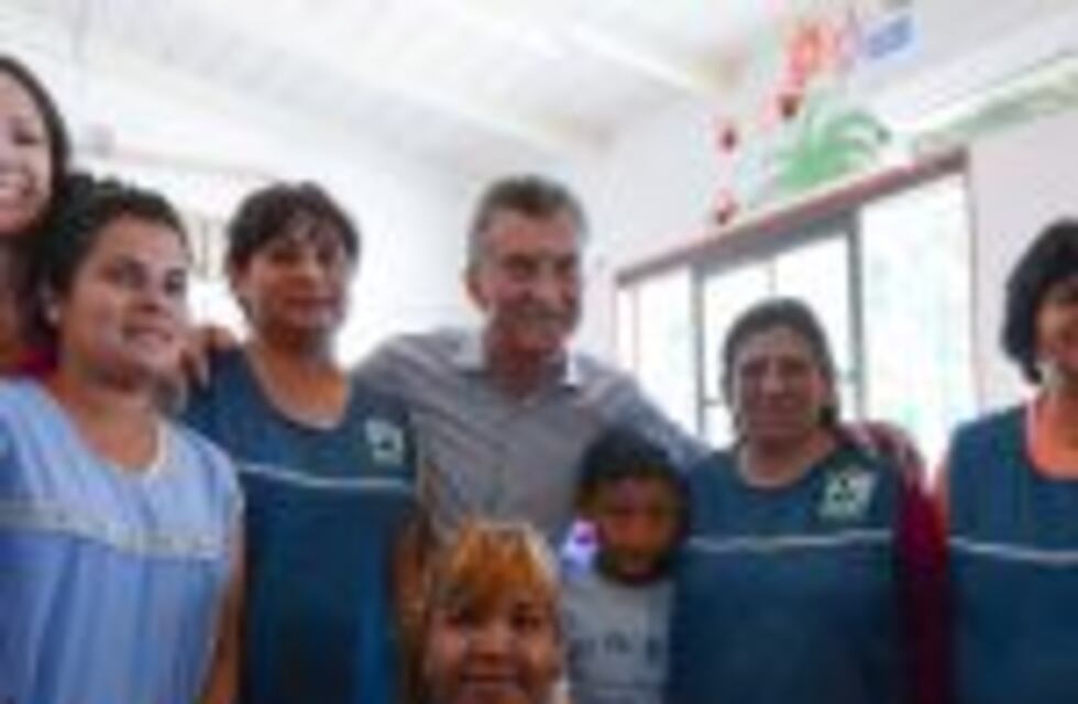 Luego de visitar el Guernica, Macri analizó el proyecto de Ganancias con la "mesa chica" del Gobierno