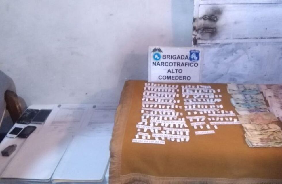 La Brigada allanó dos casas y secuestró drogas en Alto Comedero