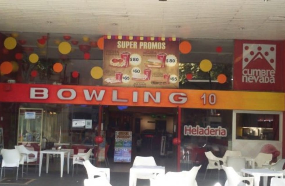 Bowling 10 cerró sus puertas en peatonal Córdoba tras la muerte del dueño