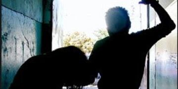 Está estable la mujer que fue atacada por su pareja en Rivadavia