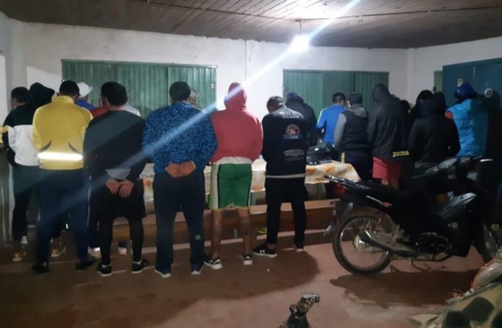 Debieron pagar una multa importante por jugar a la pelota