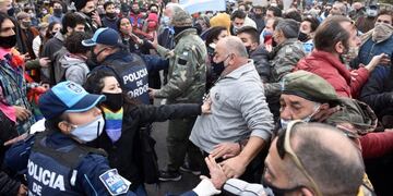 Este domingo hubo más disturbios por la polémica en torno a la bandera en el Parque Sarmiento\u002E