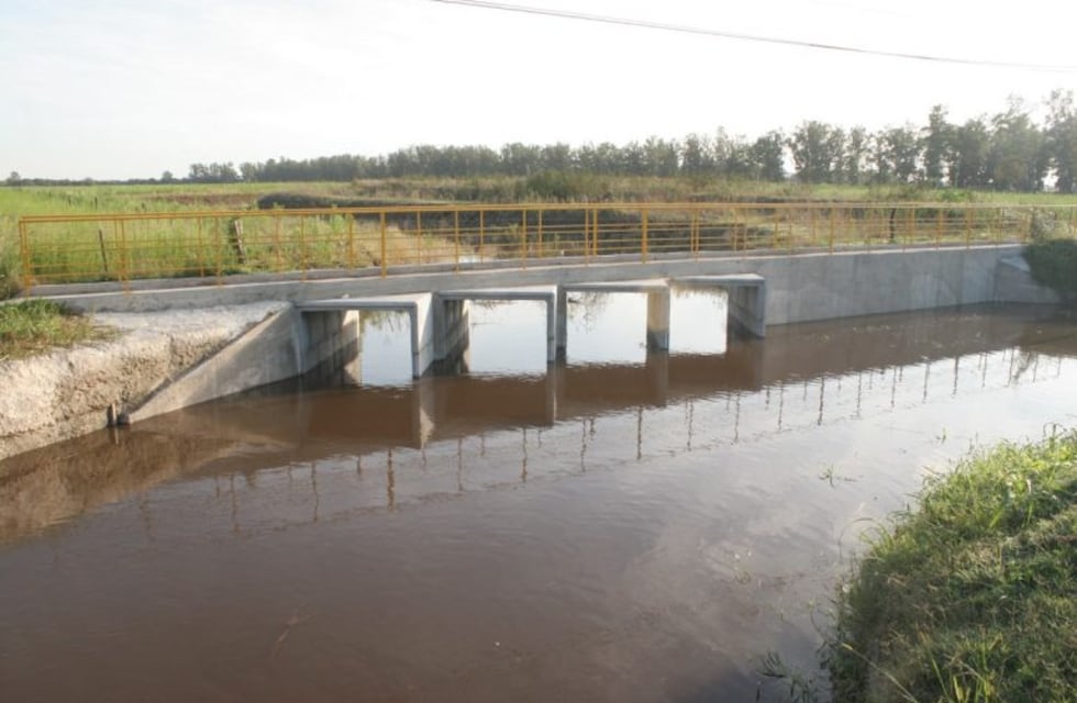 Arroyito: el Canal Derivador evitó que ingrese el agua a la ciudad
