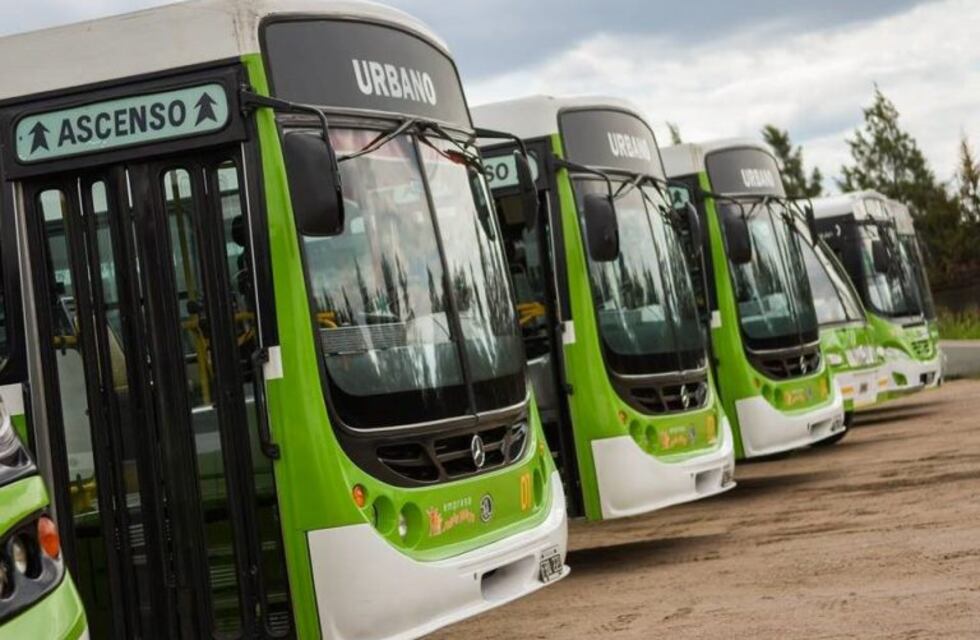 Por obras, cambian el recorrido del colectivo en Sierras y Parque