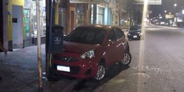 Conductor ebrio protagonizó un espectacular choque\u002E (Foto: Misiones Online)