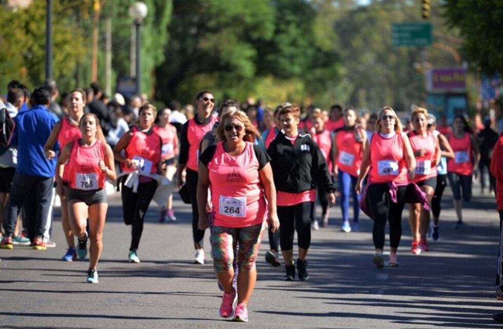 Cortes y cambios de recorrido para algunos colectivos por la Carrera de la Mujer