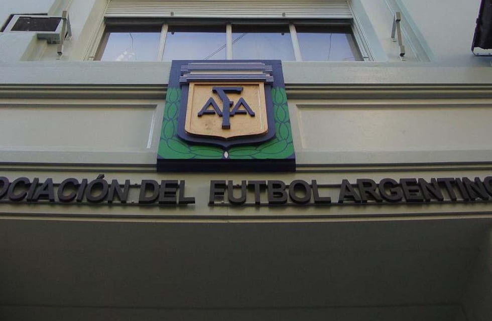La AFA avanza con las gestiones para la vuelta del público a los estadios