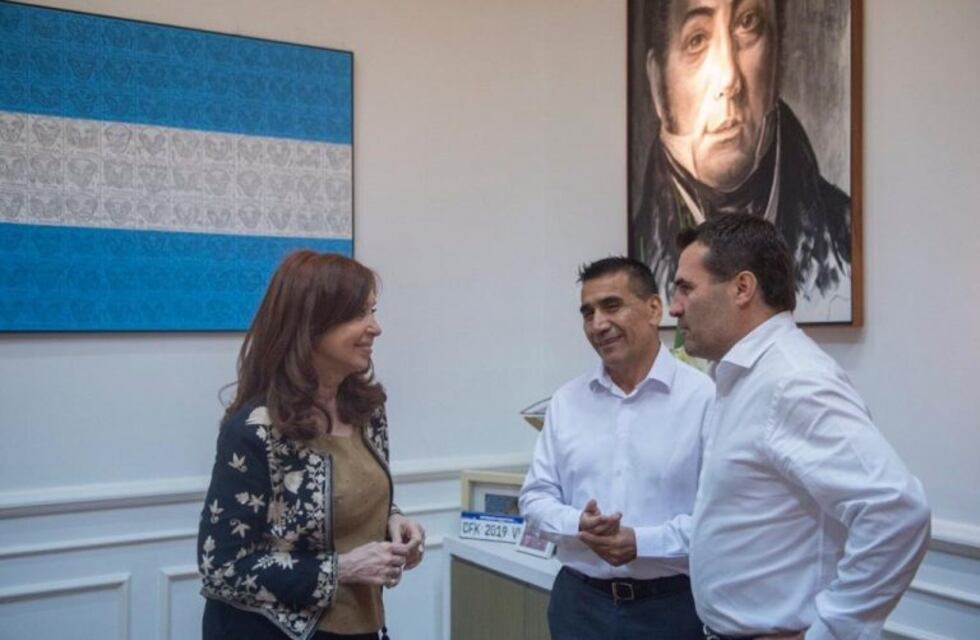 Cristina se sumerge en la campaña y alienta a su candidato en Neuquén