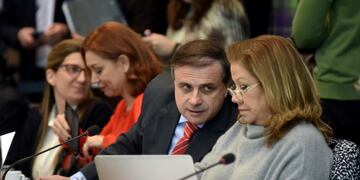 Graciela Camaño (d), diputada nacional por Consenso Federal\u002E FOTO:DYN/LUCIANO THIEBERGER\u002E