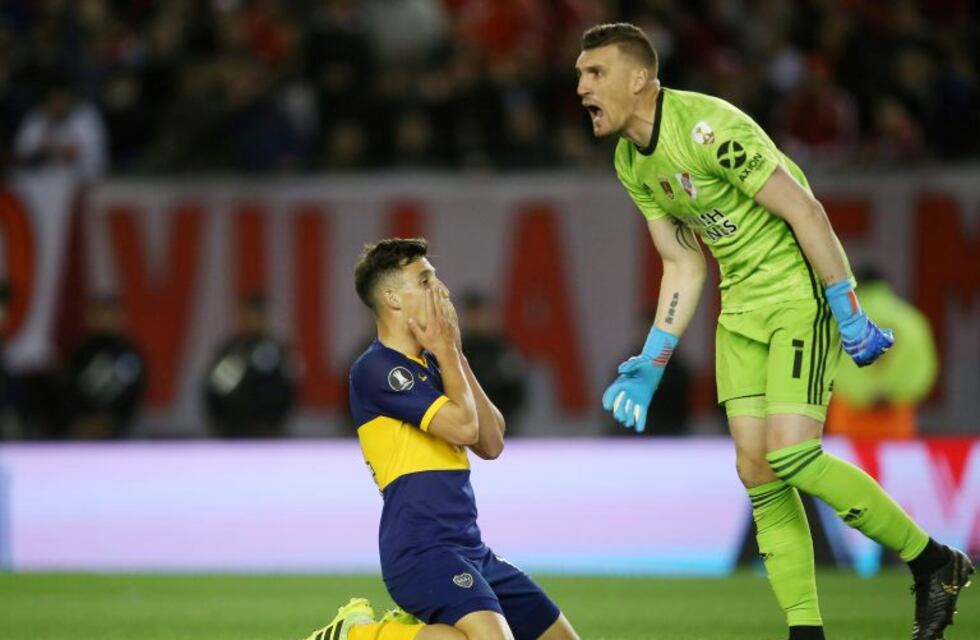 Superclásico: Gol errado y expulsión, Nicolás Capaldo y una noche para el olvido