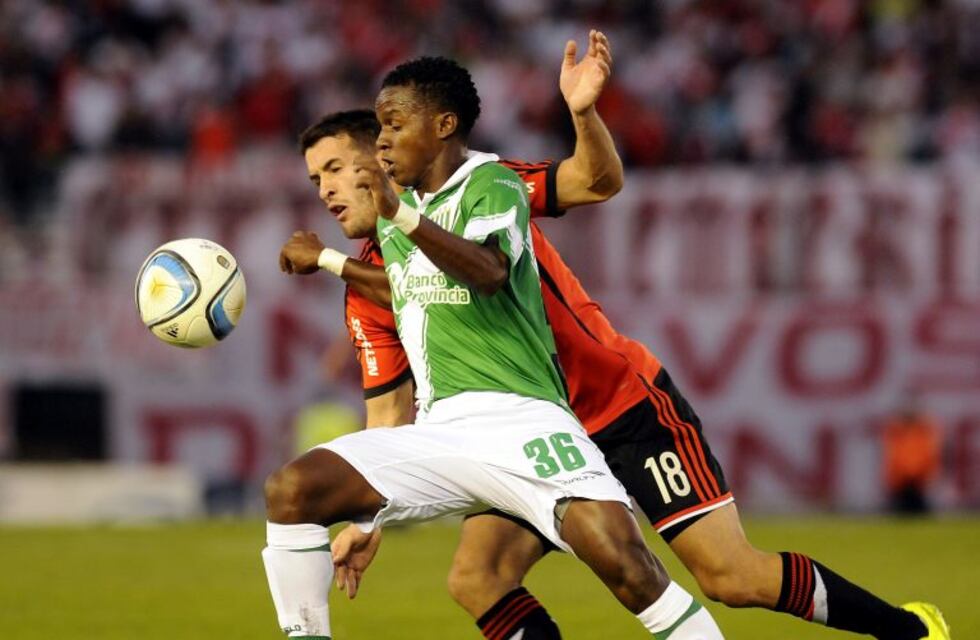 Dos mujeres denunciaron por agresión al futbolista Juan Cazares