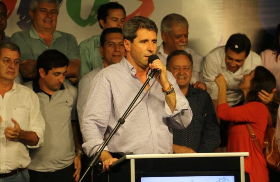 Uñac busca la reelección en San Juan tras ganar con amplitud  las PASO