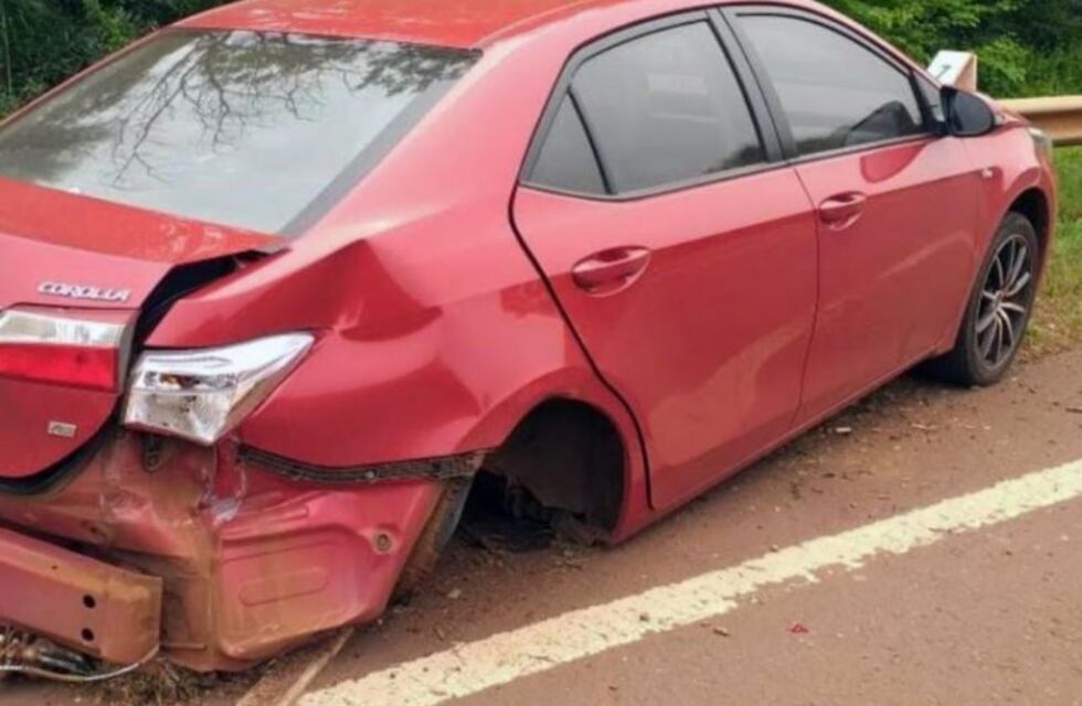 Dos personas resultaron lesionadas tras un accidente en Caraguatay