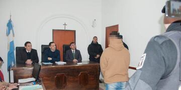 El fallo se dio a conocer ayer al mediodía, en la Cámara Criminal Penal Juvenil\u002E Es el primero en la provincia\u002E