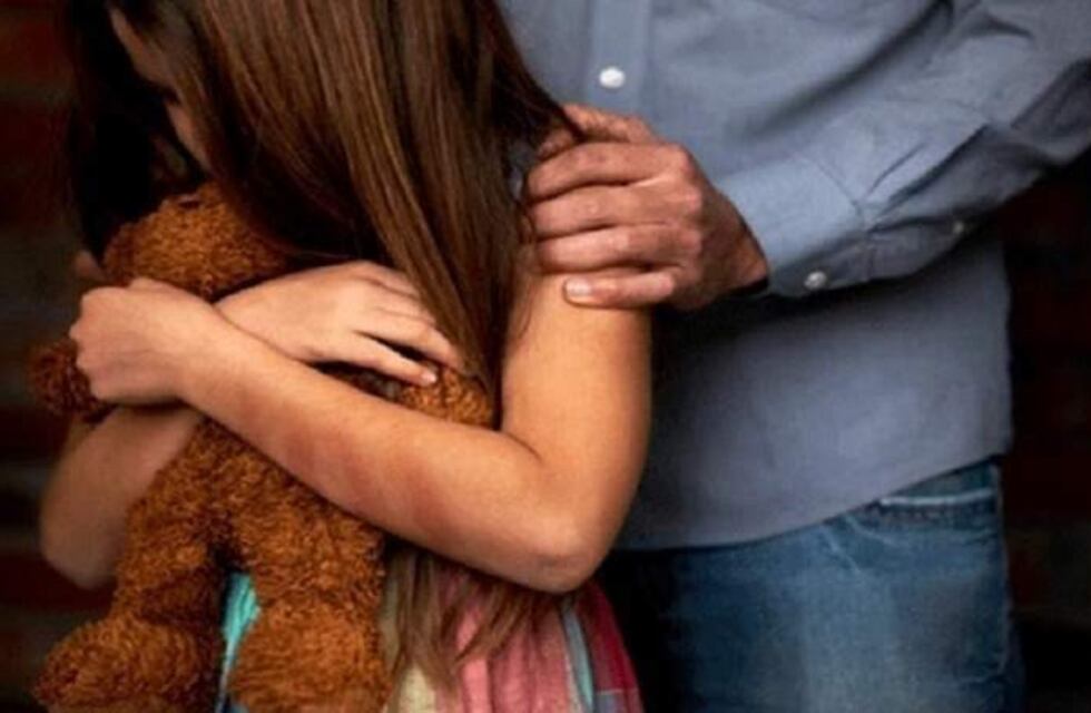 Horror: una mujer y su pareja fueron detenidos por el abuso sexual a su hijo de tres años