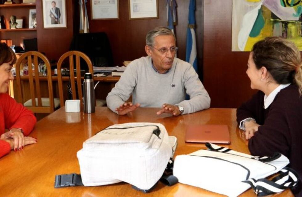 Una neuquina diseña productos con elementos reciclados que provienen de Vaca Muerta