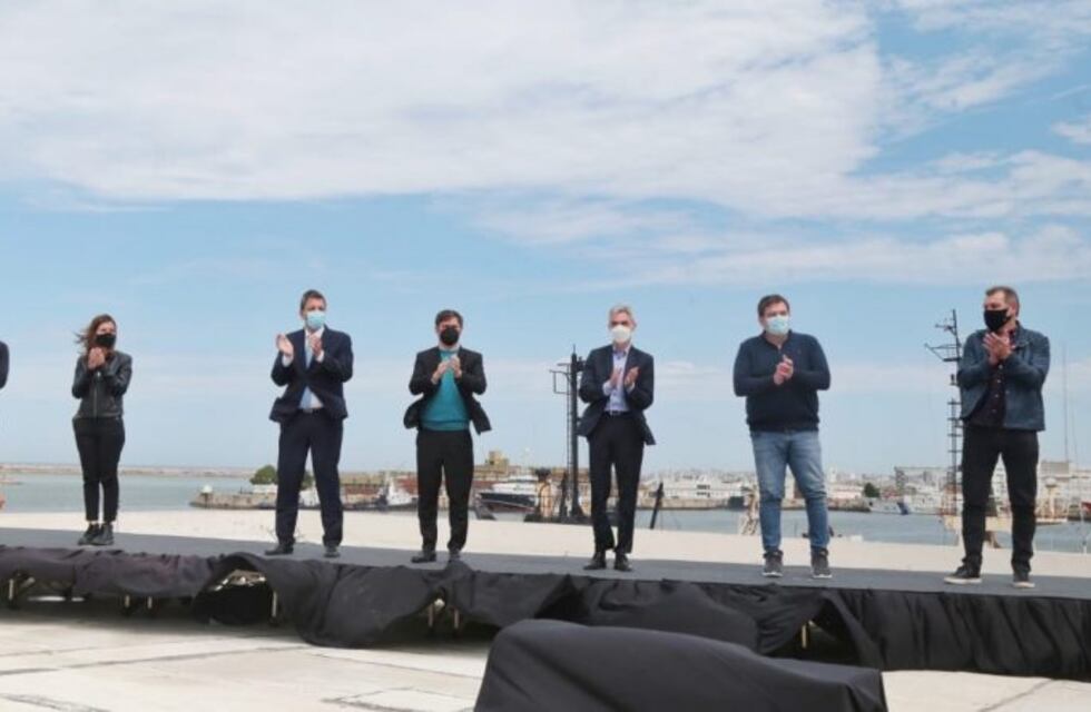 Firman un convenio para financiar el dragado del Puerto