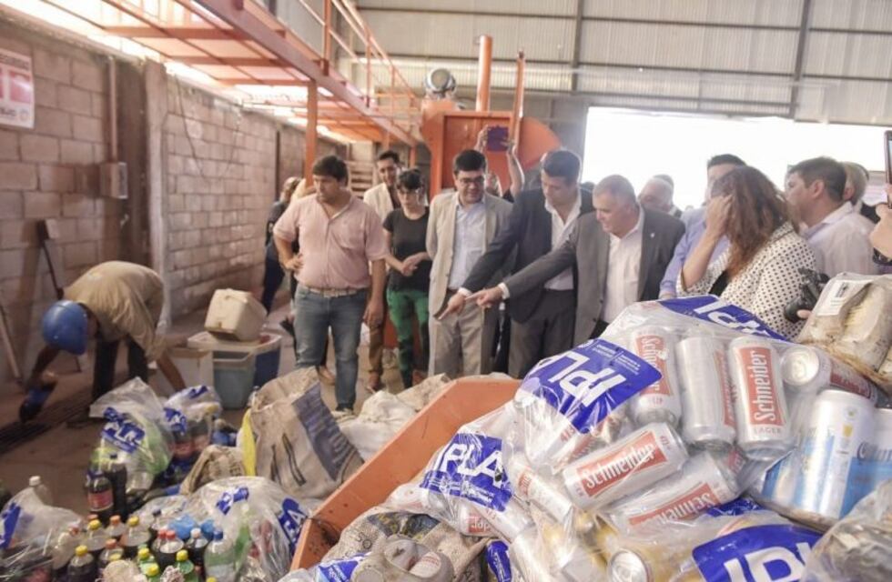 Tafí Viejo: Jaldo supervisó las tareas de reciclaje en envases decomisados por el IPLA
