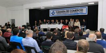 El gobernador junto a cámaras empresarias del interior chaqueño\u002E (Prensa Gobierno)