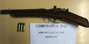Se secuestró una carabina recortada y tres proyectiles calibre 38 largo\u002E (Comisaría Tercera)