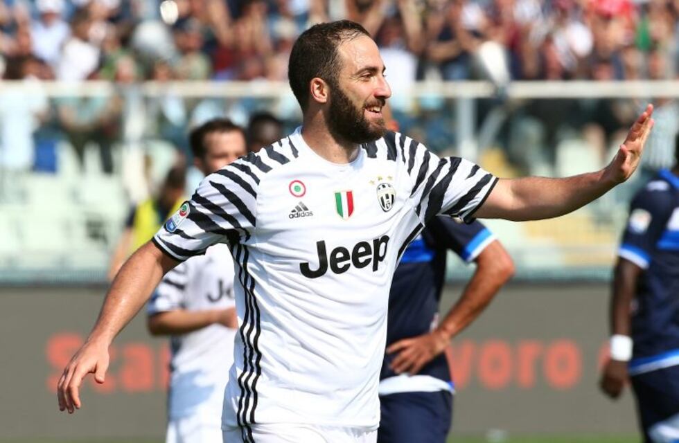 Doblete de Higuaín en la victoria 2-0 de Juventus ante Pescara