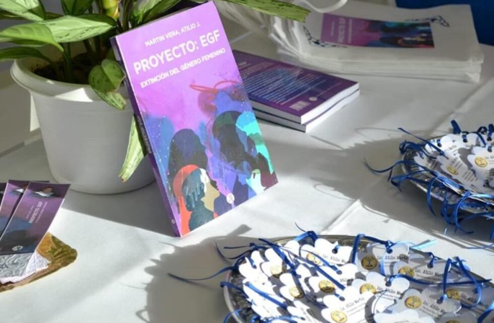 Extinción del género femenino: "me basé en las tribus primitivas de Australia", dijo Atilio Martin