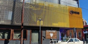 El bar permitió que sus clientes bailen en el segundo piso, sin distanciamiento social\u002E