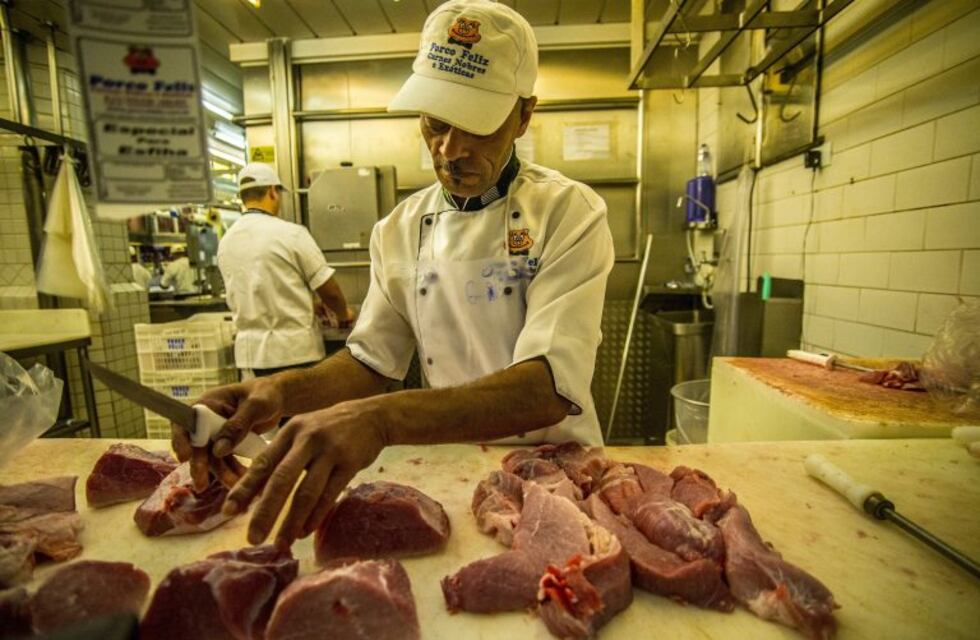 Frigoríficos y ganaderos aseguraron que Argentina podría beneficiarse por la prohibición de carne brasileña