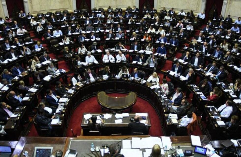 Después de llevarse más de $200 mil por canje de pasajes, el diputado Marcucci renunció al beneficio