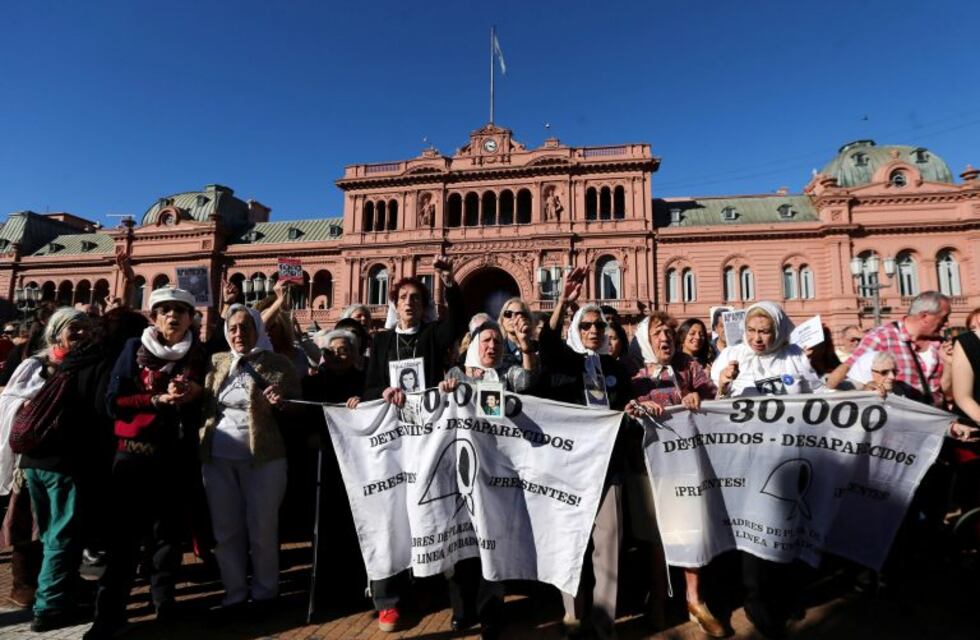 Madres de Plaza de Mayo conmemoraron 40 años de lucha por los desaparecidos