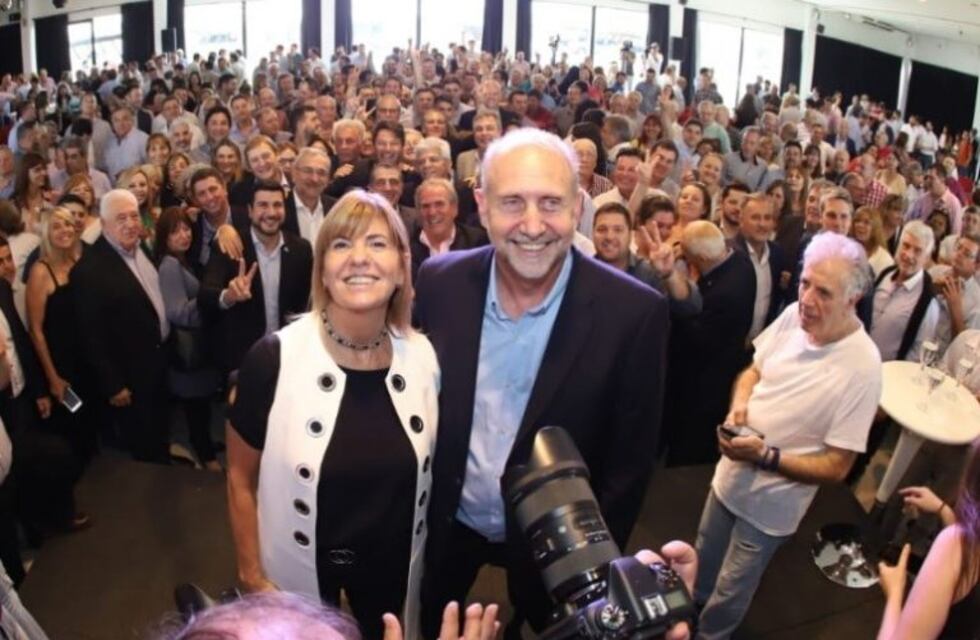 Estaría definida la fecha de presentación del gabinete de Perotti