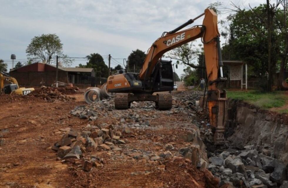 Vialidad vació la exCantera San Jorge y abre el paso en la Avenida Bustamante