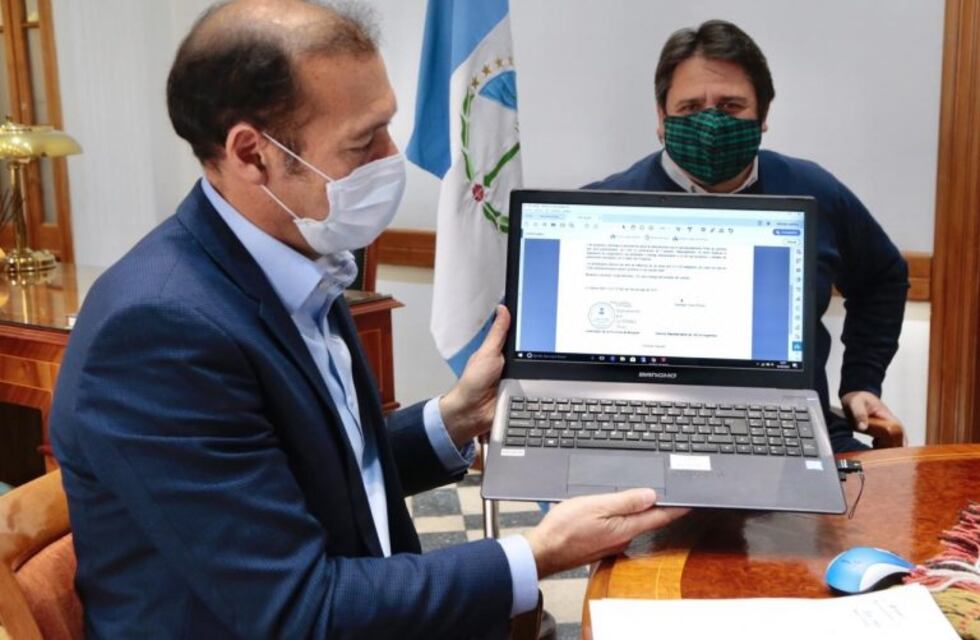 El Gobierno de Neuquén firmó el convenio para el financiamiento de la Ruta del Petroleo