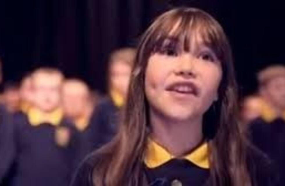 Una nena autista de 10 años conmueve al mundo con su interpretación del Aleluya