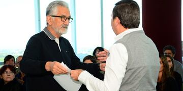 Alberto Rodríguez Saá entregó préstamos a los empresarios del Transporte Interurbano\u002E Foto: ANSL\u002E