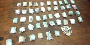 Un hombre de 46 años fue detenido con envoltorios de marihuana\u002E