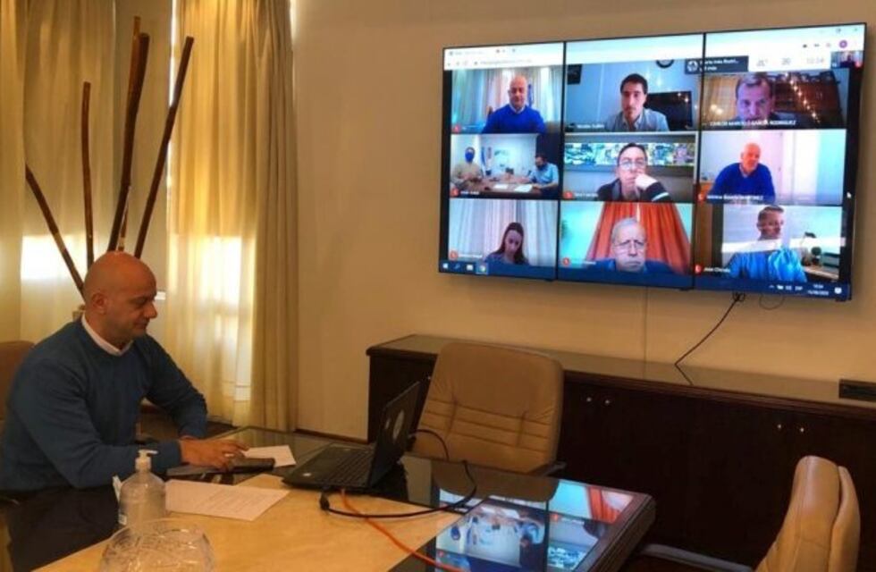 Carlos Paz dió el presente en la mesa de trabajo de la cuenca del Lago San Roque