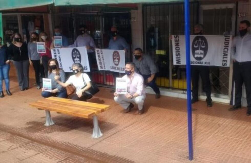 Trabajadores de la justicia federal de Eldorado reclamaron mejoras salariales