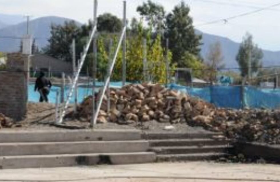 El club Jorge Newbery vive en medio de un debate político y problemática social