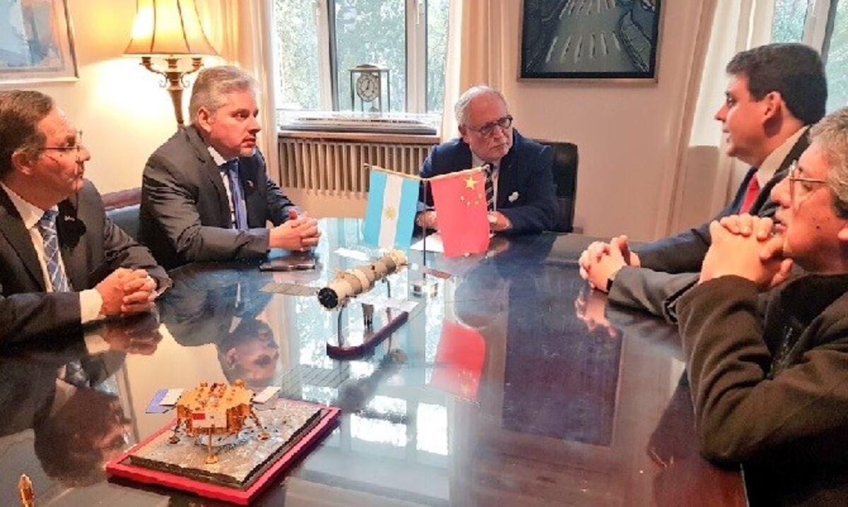 Mendoza busca meter el sobrestock de vino en China a cambio de energía renovable\u002E